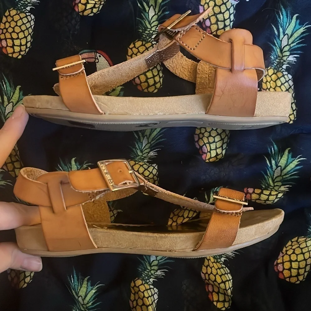 Brand New Nine West Girls Metallic Gold Tone Ankle Strap Tan Gladiator Sandals